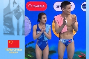 0.06分优势夺冠！朱勇鑫/谢佩铃游泳世锦赛跳水混双10米台夺冠