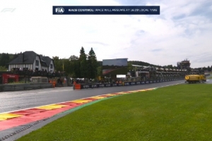 雨停了！官方：比利时大奖赛正赛将于22点20分重新开启