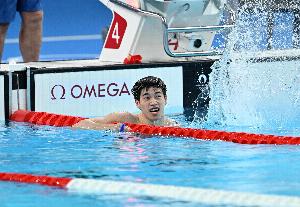 策略失误？潘展乐去年奥运会46秒4破世界纪录，今47秒81无缘决赛