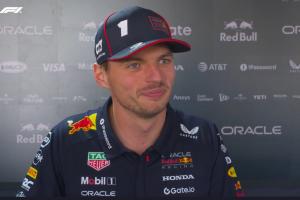 留队！维斯塔潘：2026赛季我会留在红牛，是时候终结谣言了