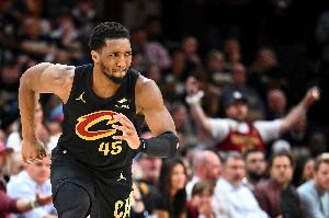 美记谈骑士：季后赛中米切尔的体能和伤病问题让人担忧