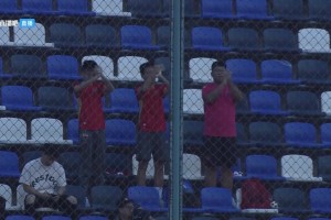 上海嘉定三名球迷跨越千里赴石家庄：这才是足球最原始的热爱