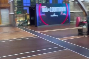 又是一点没闲着的休赛期！米切尔突袭精英训练营降维打击！